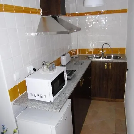 Podence * מסדו דה קבליירוס